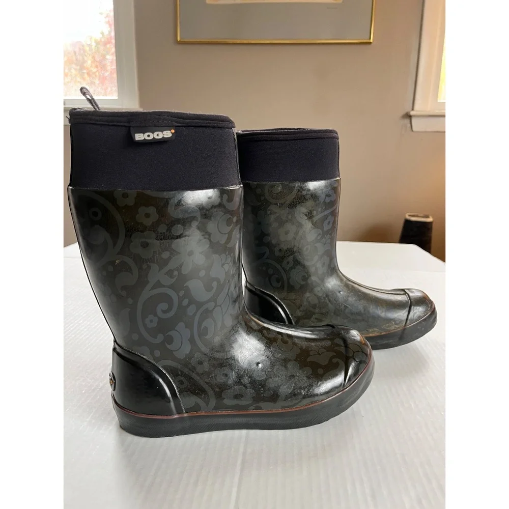 Bogs Womens US 6 Taylor Corsage‎ Black Boots Pull On Non Slip Rubber Waterproof